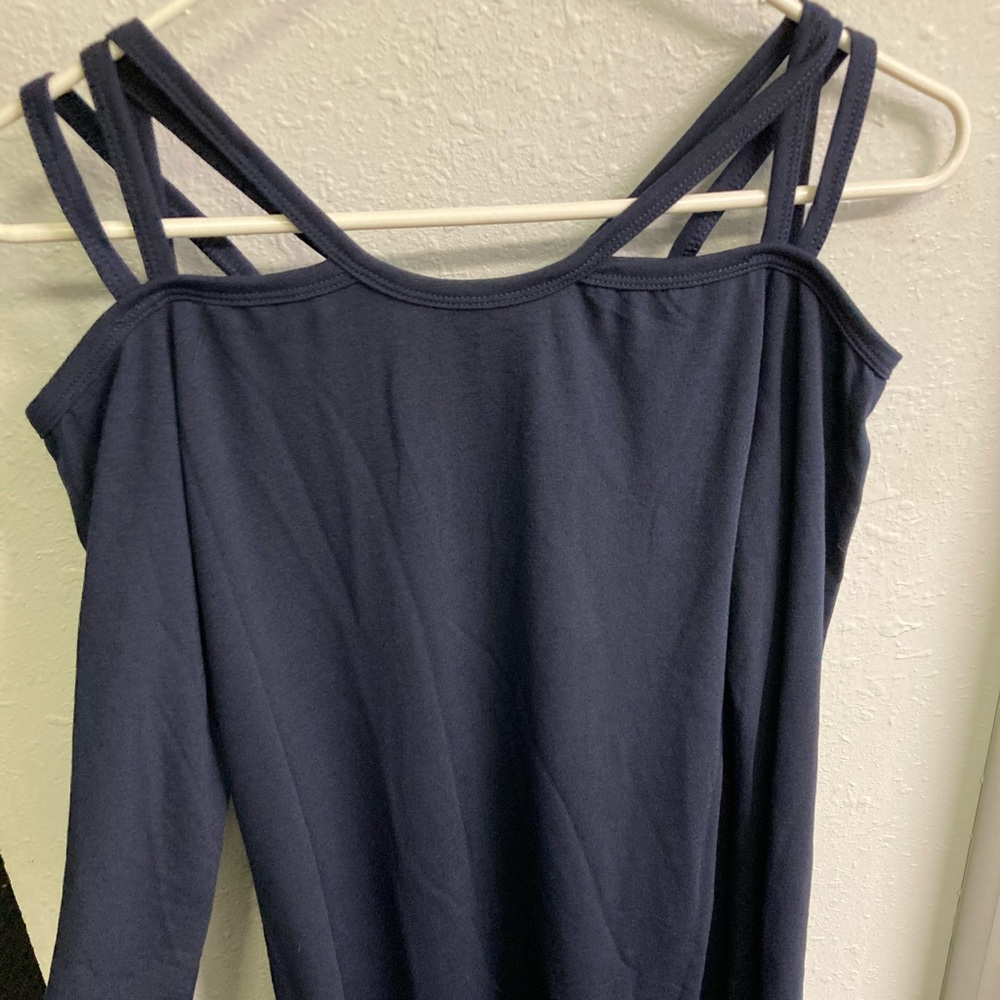 Cold Shoulder Long Sleeve - Picture 3 of 7
